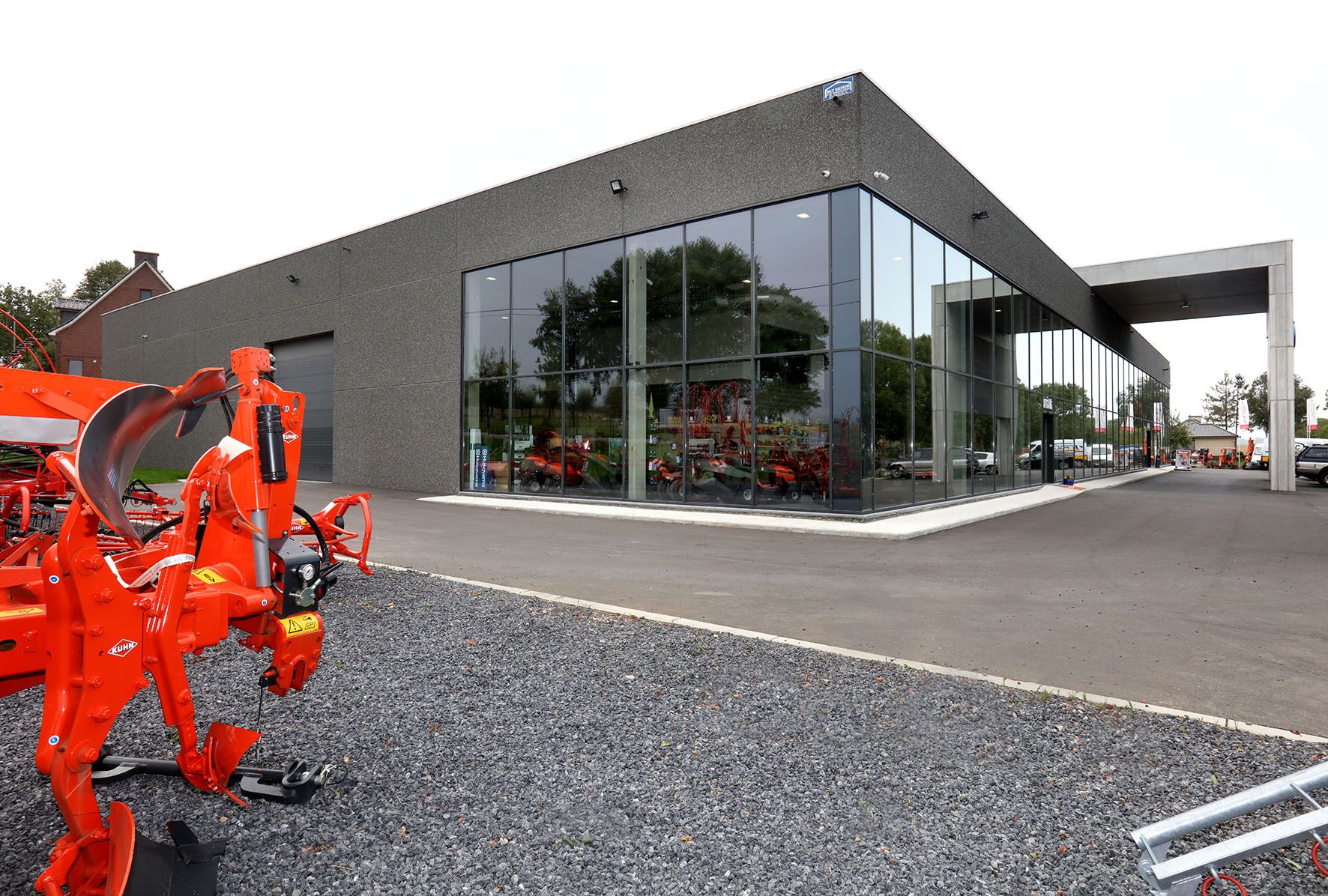 Willy Naessens - Industriebouw - M-Trac