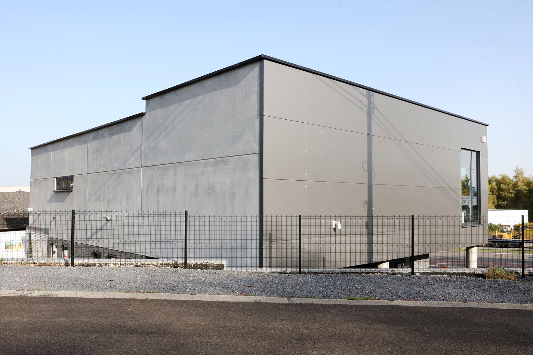 Willy Naessens - Industriebouw - Piscines et Vous
