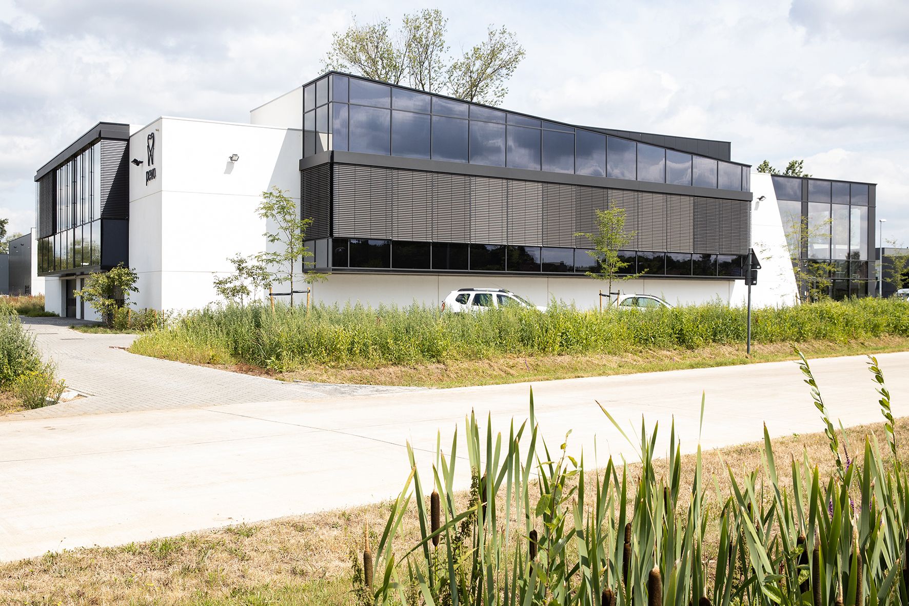 Willy Naessens - Industriebouw - Pevo-Dinkels