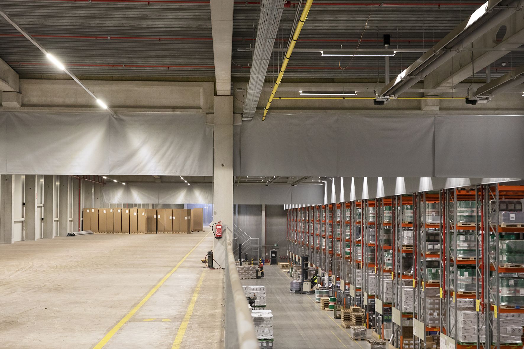 Willy Naessens - Industriebouw - Distrilog